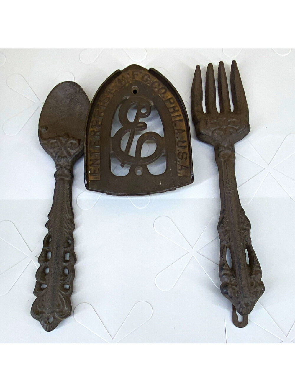 Enterprise Mfg Co Vintage Cast Iron Trivet/ Utensil Wall Hanging Set, USA